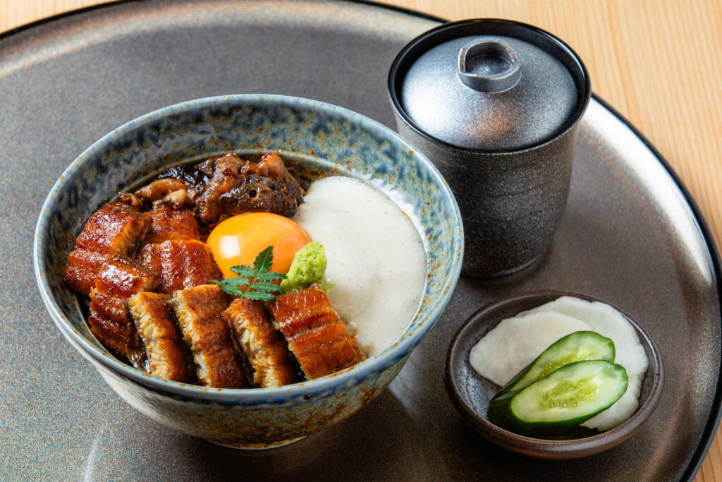 うな肝とろ玉丼